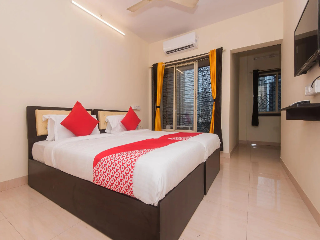 OYO 15119 Vista Service Apartment