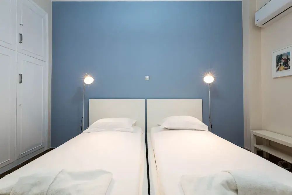Three Bedrooms Apartment Under Acropolis