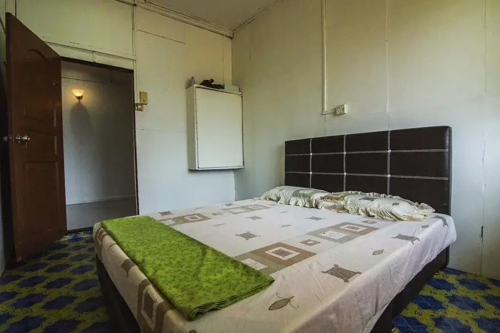 Sakura Tupong Guest House