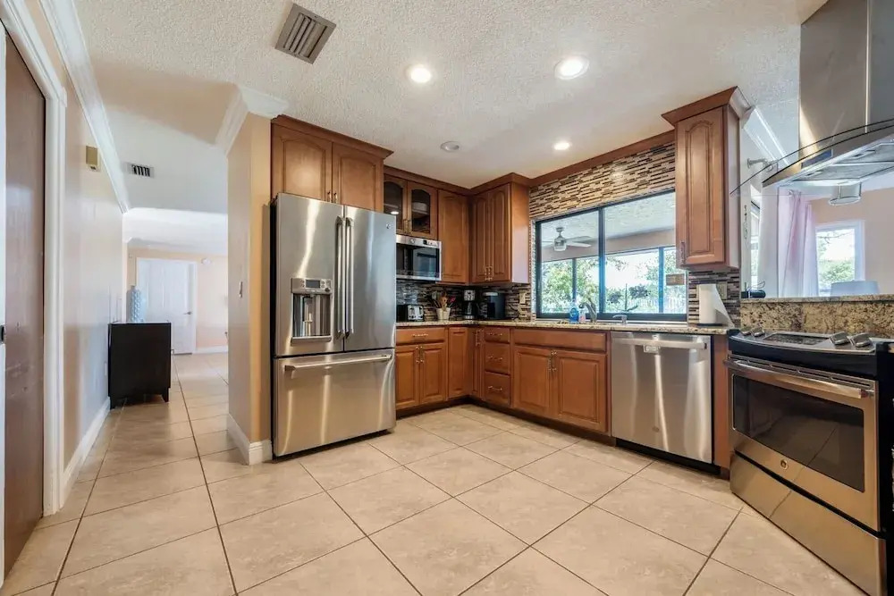 Renovated 3BR Dog Friendly Pond View W/D