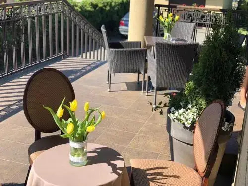 Bialy Kruk Hotel