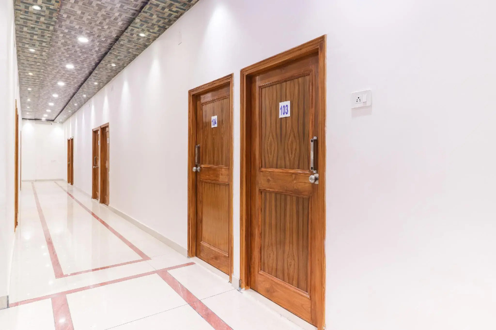 Capital O 64299 Hotel Suncity