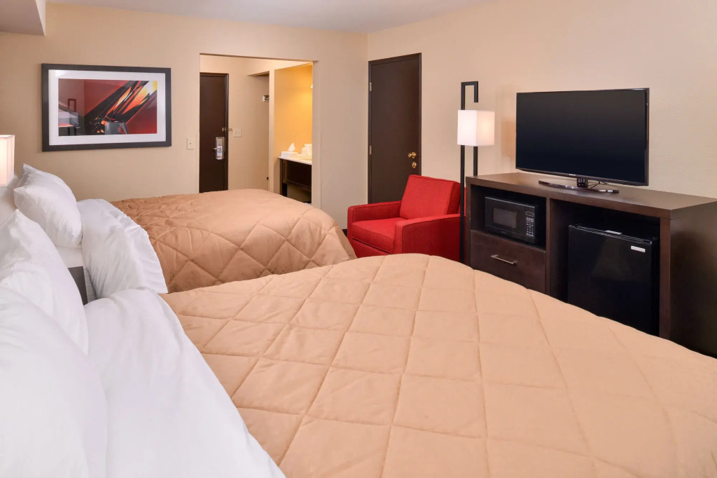 Quality Inn & Suites Tacoma - Seattle