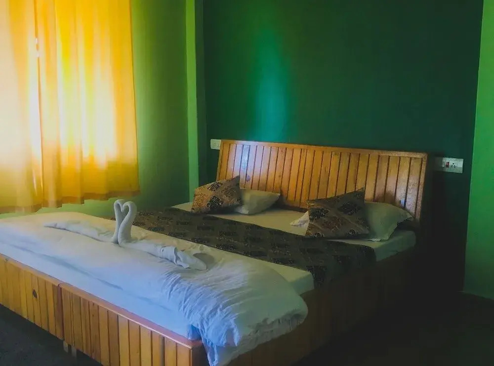 Siddhartha Greens Resort Bir Billing Amidst Tea Garden
