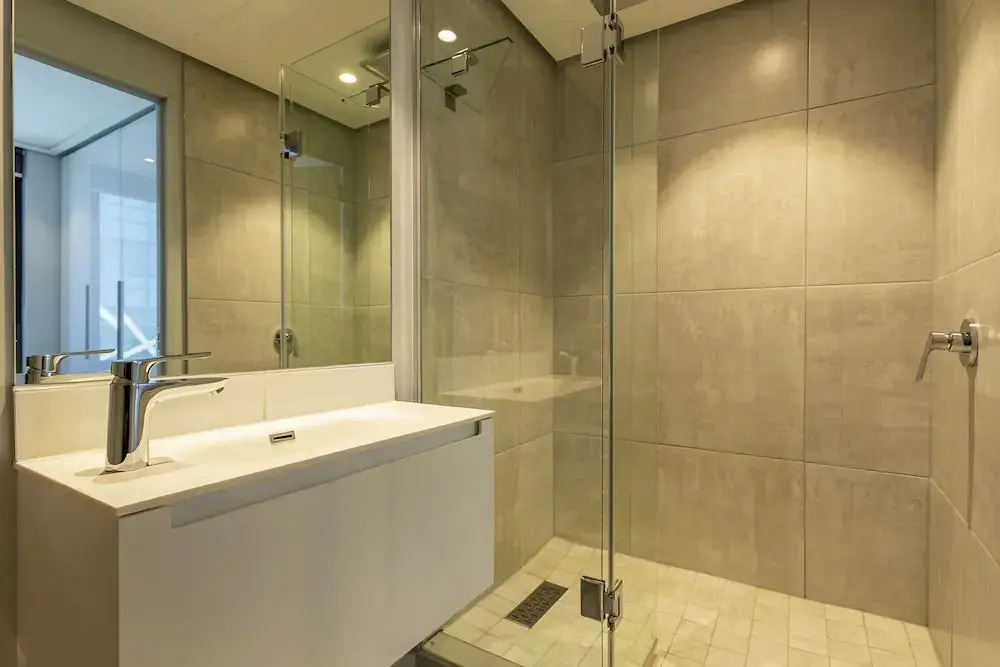 16 on Bree Luxury Apartments