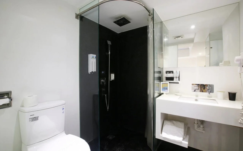 Hotel Papa Whale-Kaohsiung Formosa Boulevard