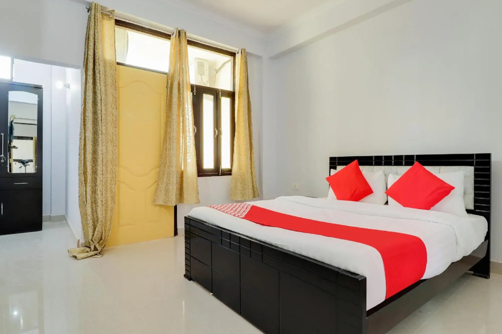 Vgs by OYO Rooms