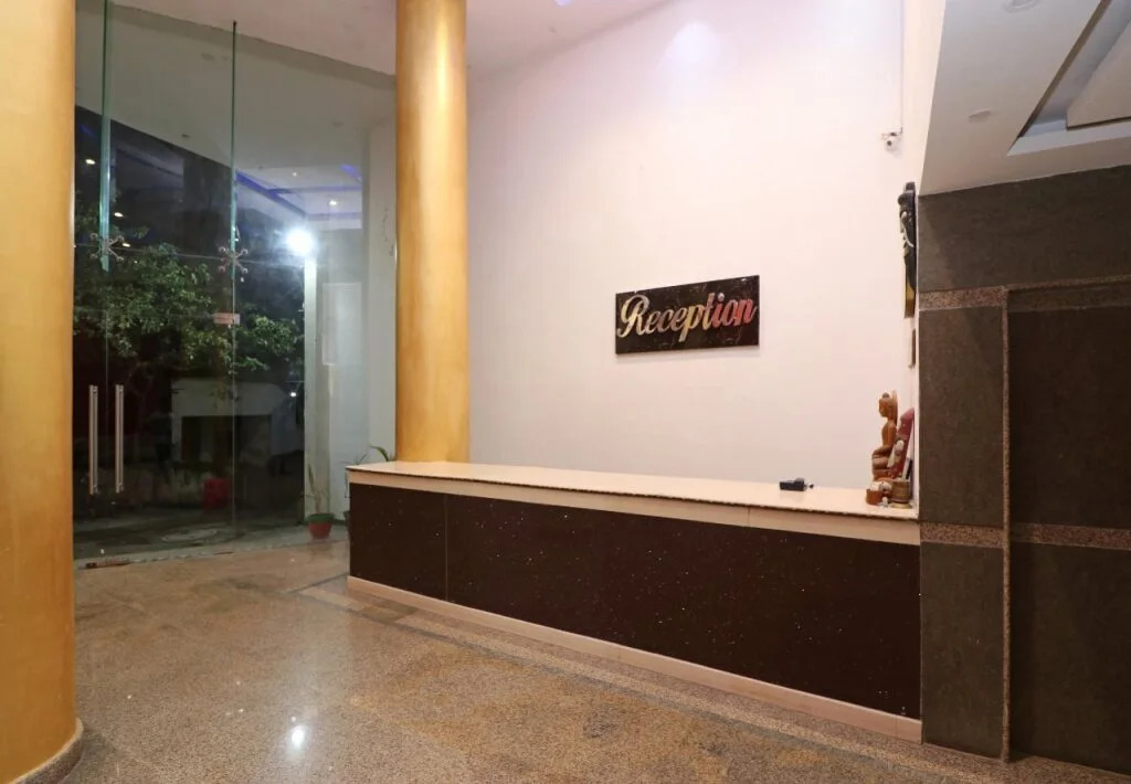OYO 16395 Hotel G K Palace