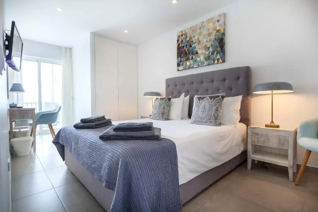 Waterside 3 Bedroom Sea View