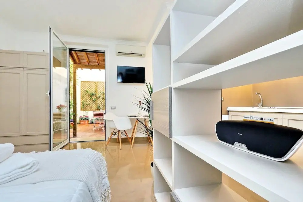 Restart Accommodations Little Colosseum