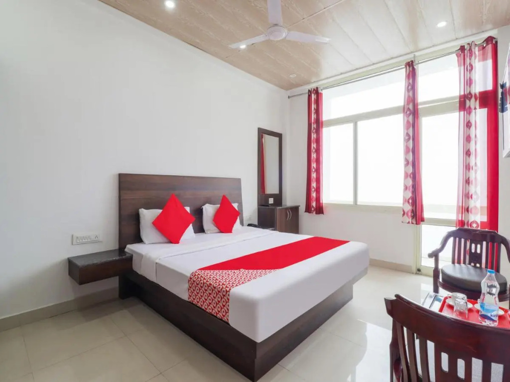 Fabexpress Kalsia Home Stay
