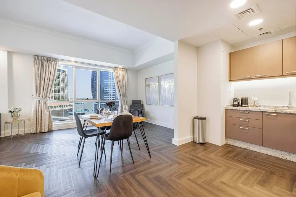 Stylish 1br - Extra Bed With Burj Khalifa View
