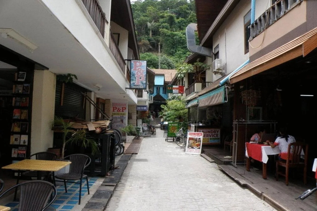Phi Phi Inn