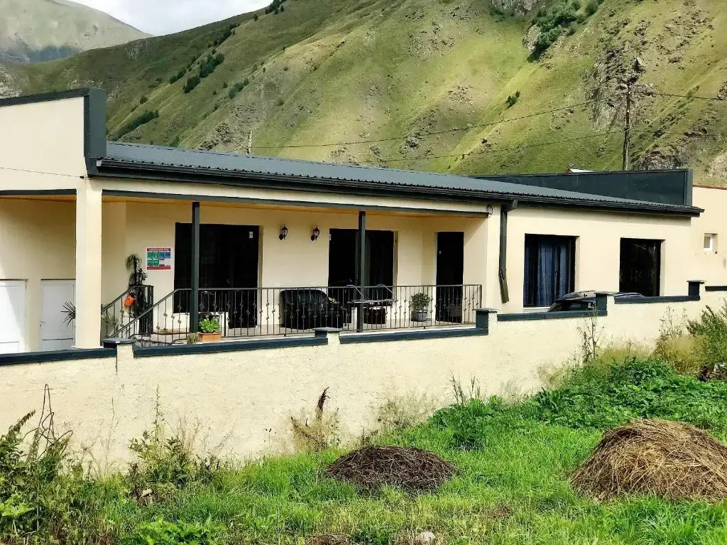 Bibos Kokhi Guesthouse