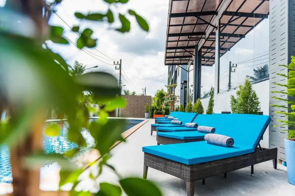 Maikhao Hotel, Phuket