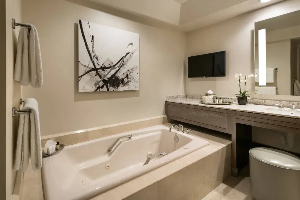 The Canyon Suites at The Phoenician, Luxury Collection
