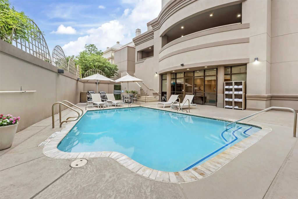 Sonesta ES Suites San Antonio Downtown Alamo Plaza