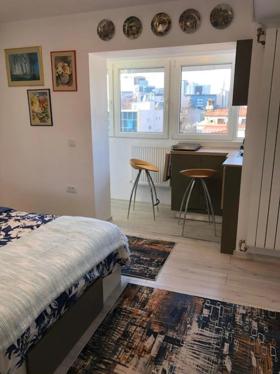 Brand New Downtown Studio