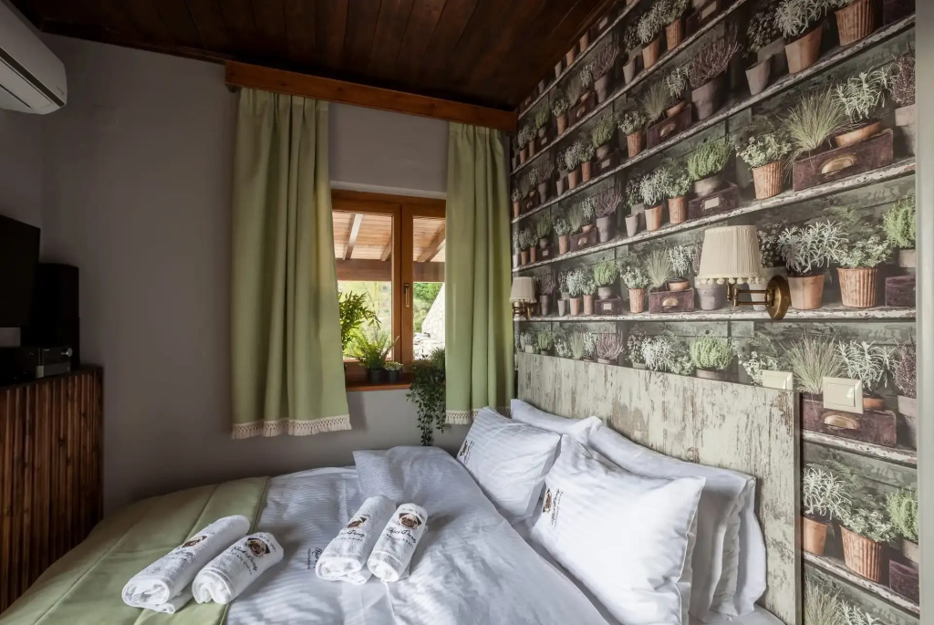 Rock Dandy Deluxe Chalet - Panoramic Mountains & Sauna