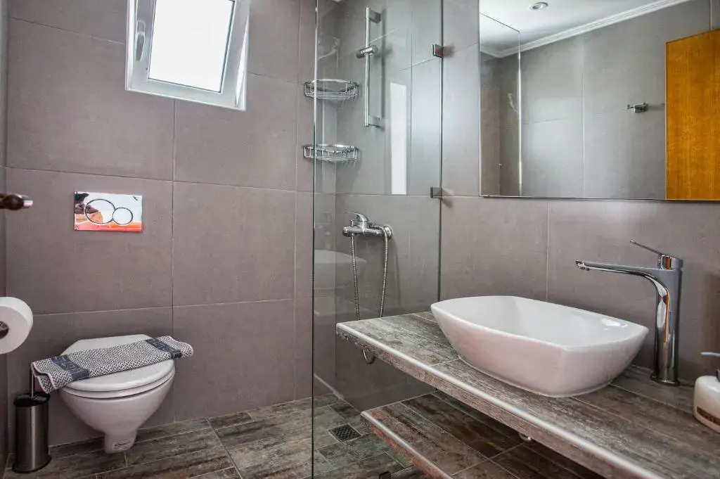 Chrisanthi Studios & Apartments