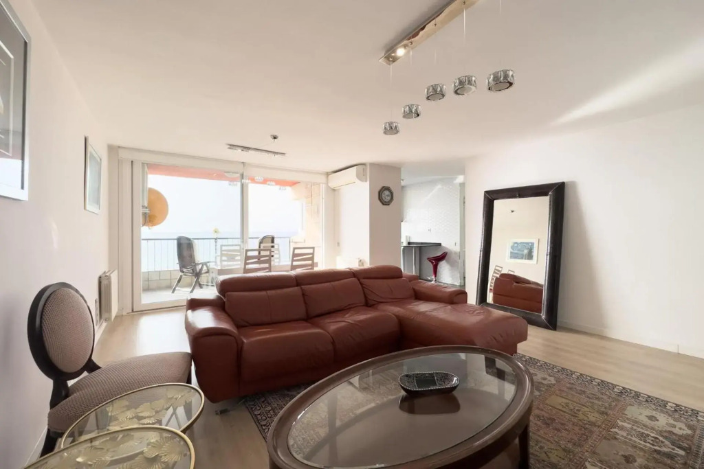 Impresionante Apartamento delante del Mar