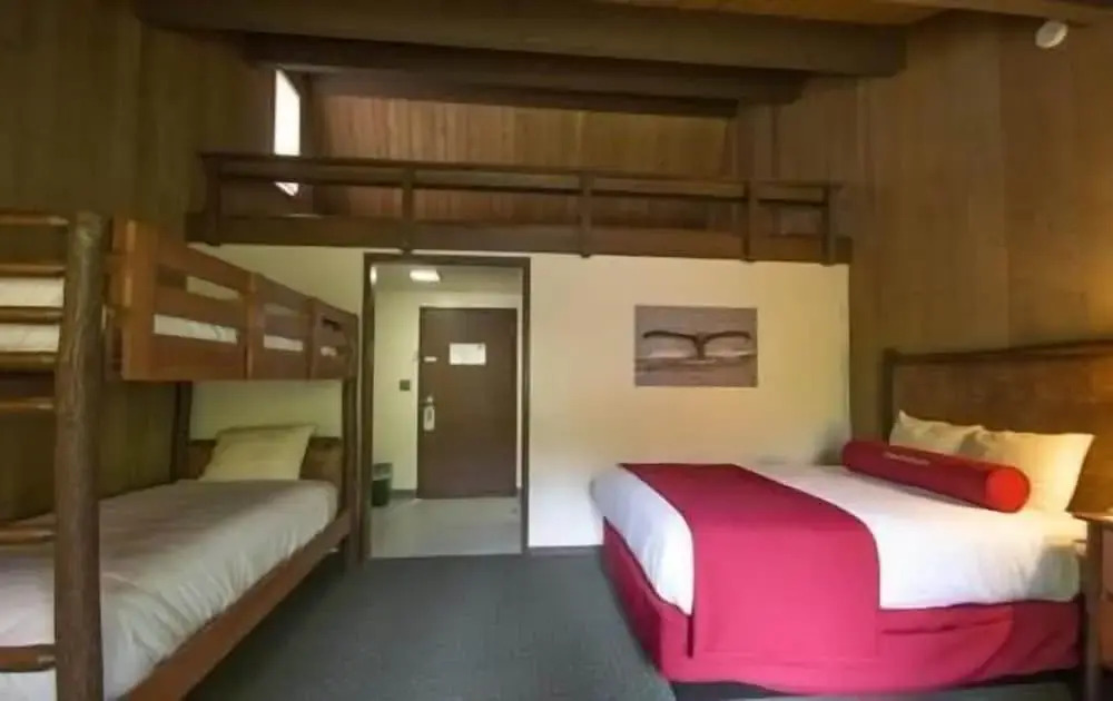Glacier Bay Lodge