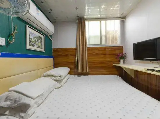 Optics Valley Affordable Apartment