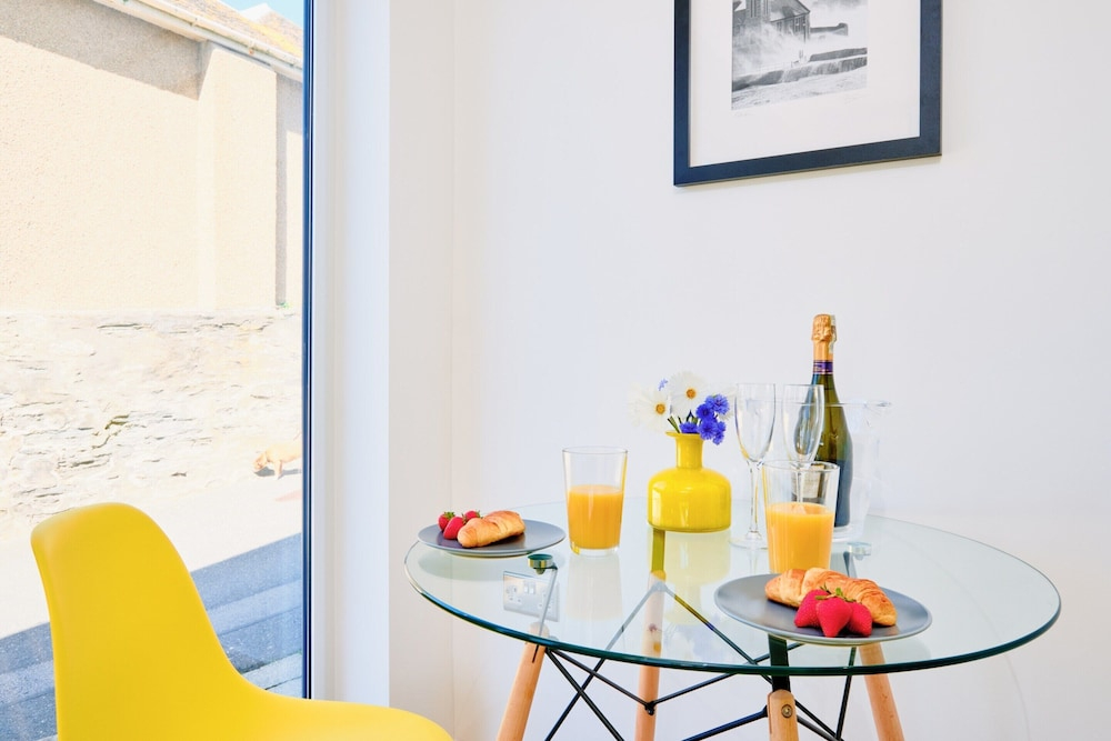 Apartment in Porthleven Near Harbour
