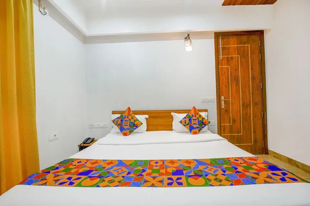 FabHotel Amrit Palace