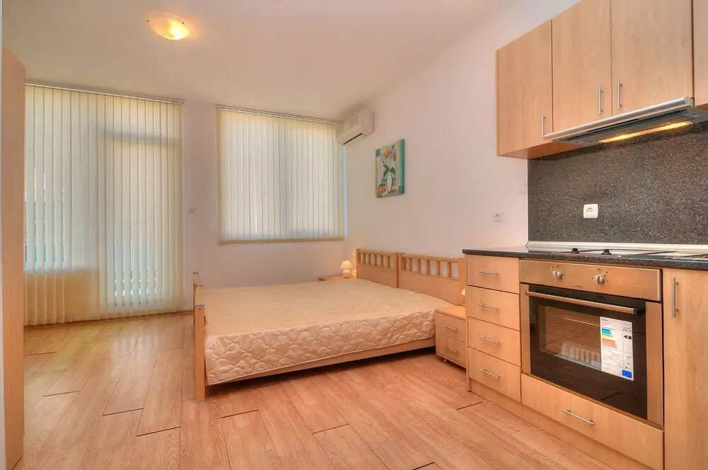 Oasis Suites Apartments and Studios