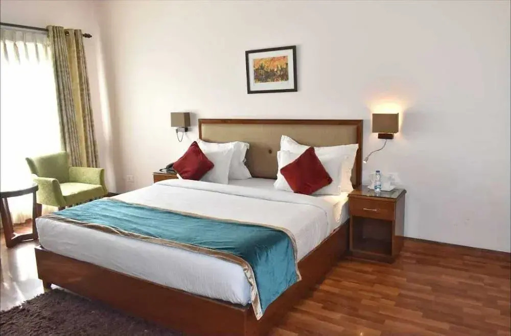 Misty Oaks Resorts