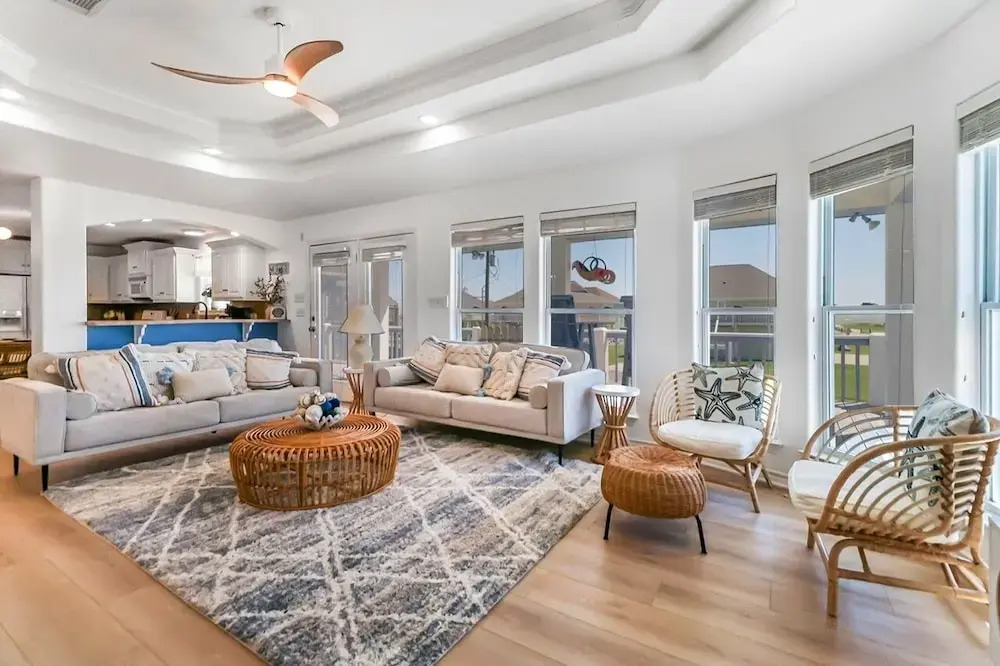 Beach'n Inn 3 Bedroom Home by RedAwning