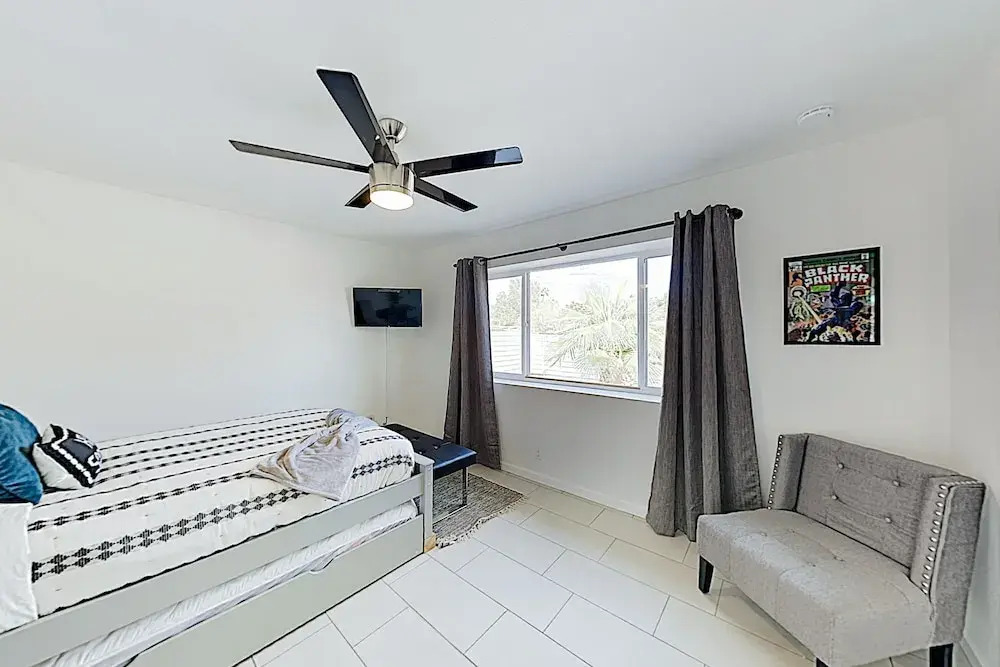 Gated Mountain-view Haven W/ Pool, Hot Tub And Firepit 3 Bedroom Home