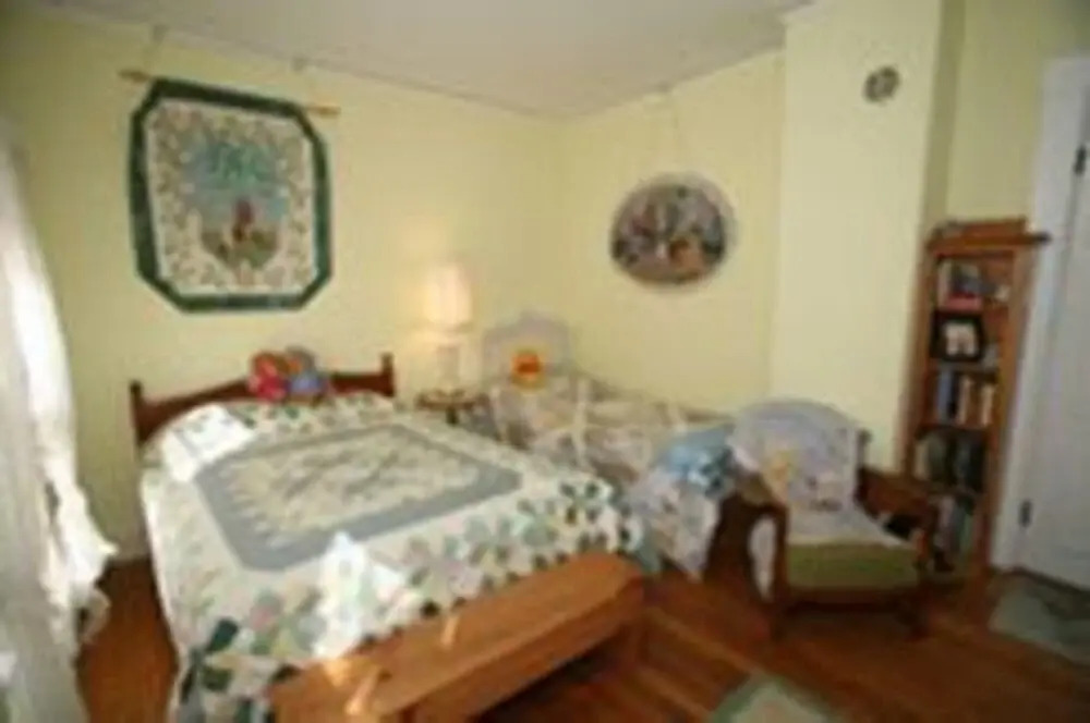 Hugging Bear Inn