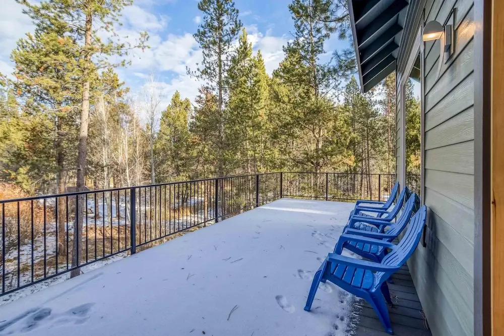 The Stellar Cabins