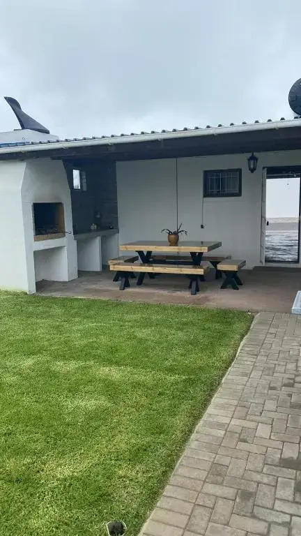 Spacious 3 bedroom duplex, close to Club Mykonos