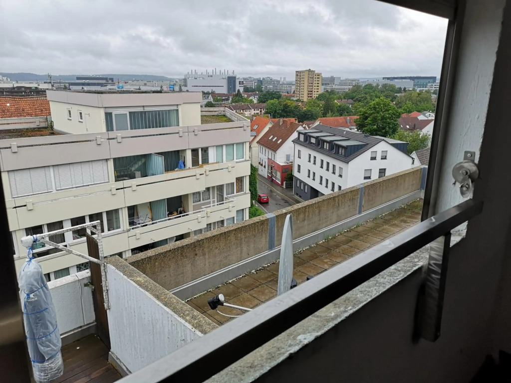 Business or Family Luxurious 2 Bed room apartment with Kitchen & Balcony