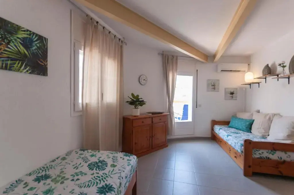 Lets Holidays Apartment Tossa Near Beach 2
