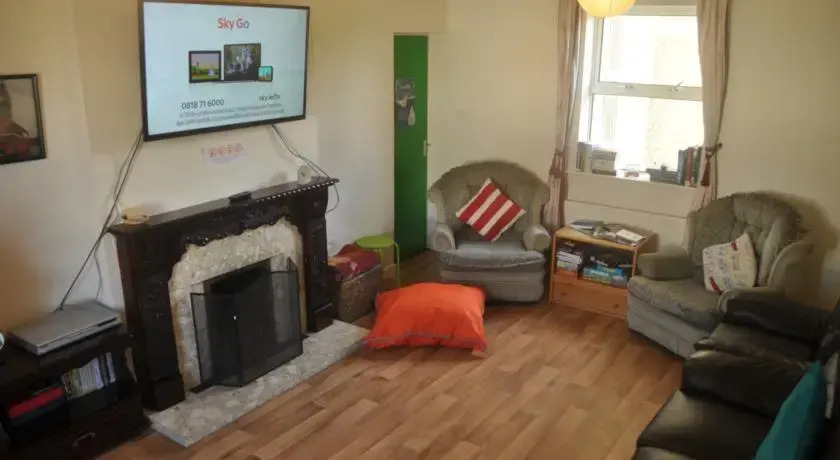 Strandhill Hostel & Surf School