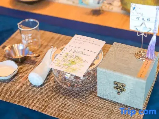 Hangzhou Qianwang Song  Culture Feast & Heritage Mansion
