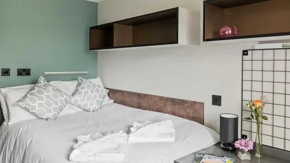High-end Self-contained Studio
