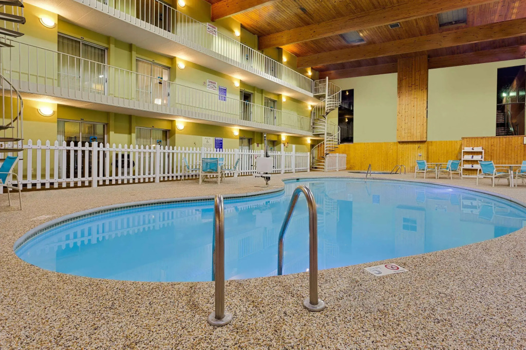 Ramada by Wyndham Marquette