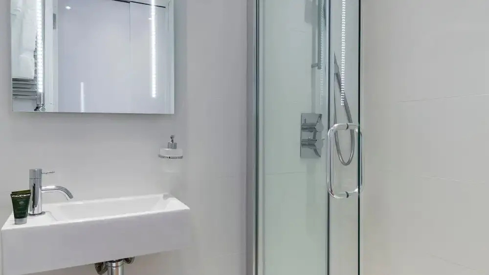 Beautiful 2BR flat right by Clapham Common