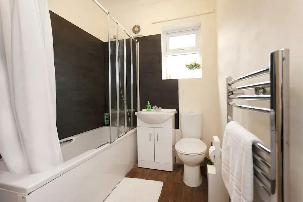 southfield 3 bedroom house