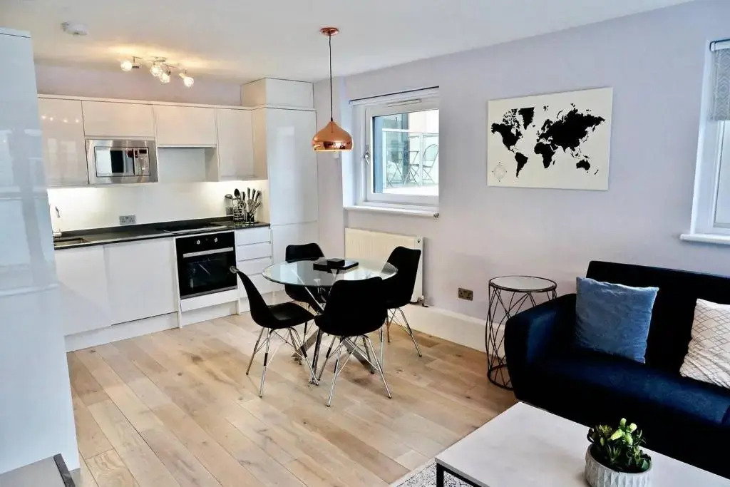 2BR/2Bath Luxury Modern Flat in the City London