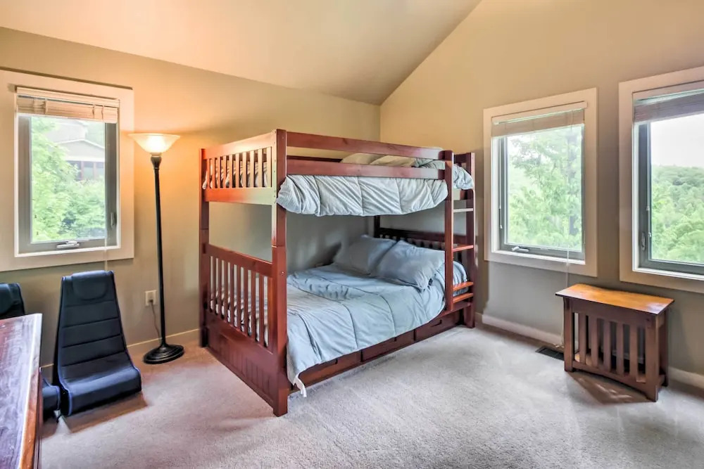 Mountain View Boone Home Close to Blue Ridge Pkwy!