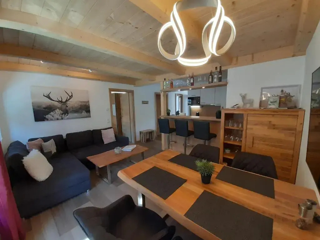 Hochalmbahnen Chalets Rauris 1-08WE1, Maislaufeldweg 1e EG