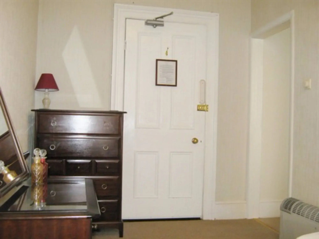 Dunedin Guest House