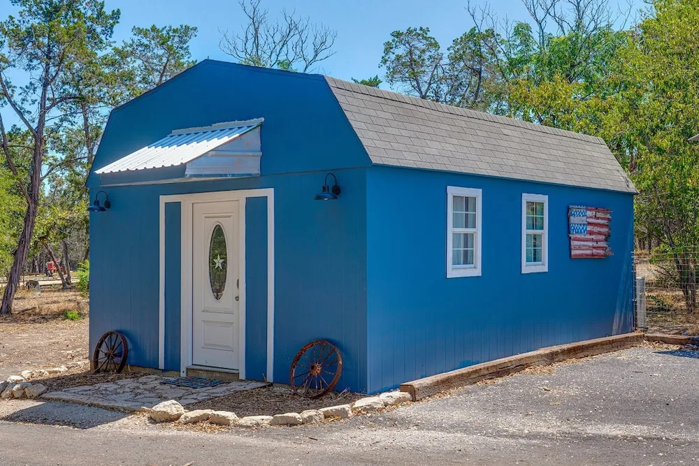 Terracotta Oasis - Wimberley for 30 Guests