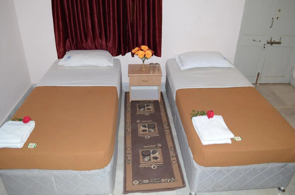 KSTDC Hotel Mayura Chalukya, Badami